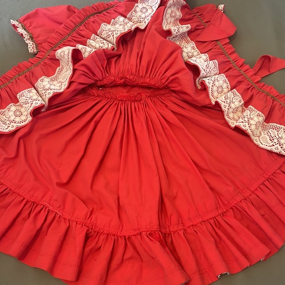 FOLKLORIC BEAUTIFULL Ruffled Girls DRESS - Picture 10 of 13